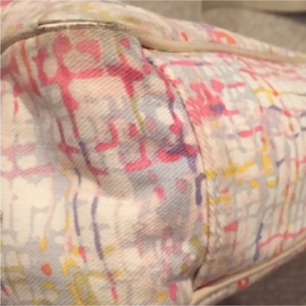 💕Chanel💕 multicolor rare retired clover, XL tote - Picture 6 of 16